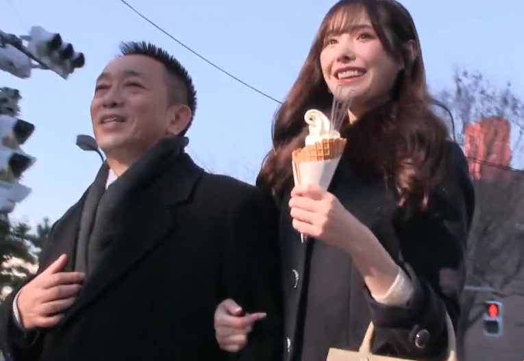 FSDSS-226 Sugar baby yang cantik bertemu dengan sugar daddy yang mesum