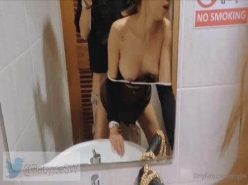 Pergi ke supermarket tapi ngidam seks